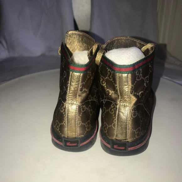 Men’s Gucci shoes - Picture 2 of 5